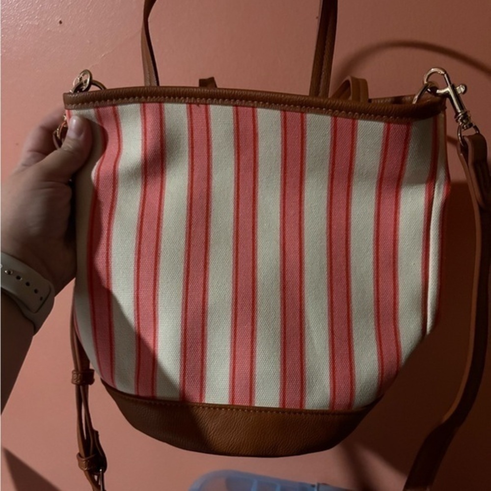Universal Thread Tan Leather Handbag